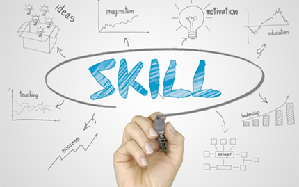 CRM不僅僅是一套系統(tǒng)，它更是一種企業(yè)對待核心客戶資源的管理理念和運營方法。因此，僅僅將CRM當成一種普通的軟件系統(tǒng)去使用的企業(yè)，恐怕都沒有用出太好的效果，至少沒有起到CRM應有的巨大作用。